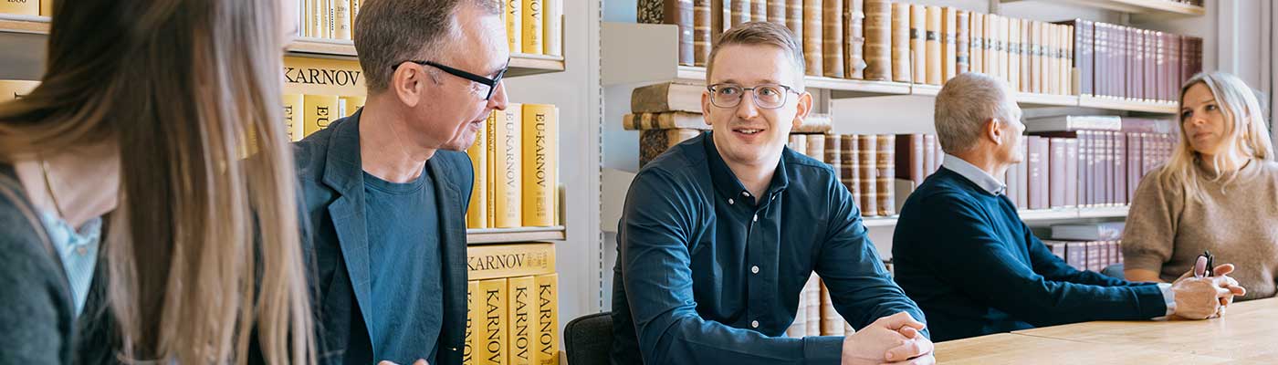 Samling af forskere fra Juridisk Institut